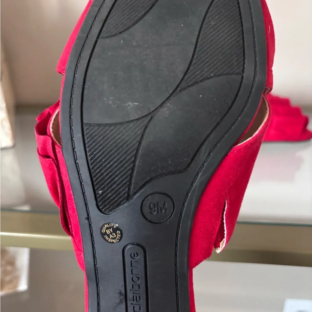 NWOT Liz Claiborne Red Ruffle Mules - Picture 5 of 5